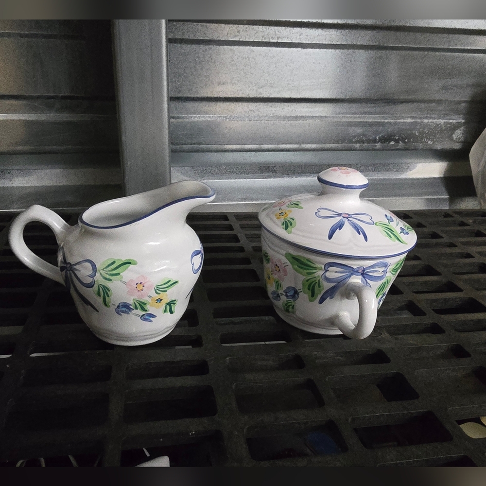 Herend Village Pottery Blue Bows Floral Creamer & Sugar Bowl‎ Set Vintage